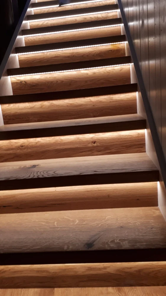 tipa_referenzen_treppen_21 Hochwertige Holzarbeiten von TIPA – Ihre Tischlerei in Husum | Maßgefertigte Fenster, Türen und Treppen von TIPA aus Nordfriesland