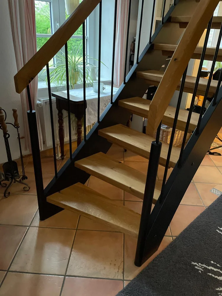 tipa_referenzen_treppen_28 Hochwertige Holzarbeiten von TIPA – Ihre Tischlerei in Husum | Maßgefertigte Fenster, Türen und Treppen von TIPA aus Nordfriesland