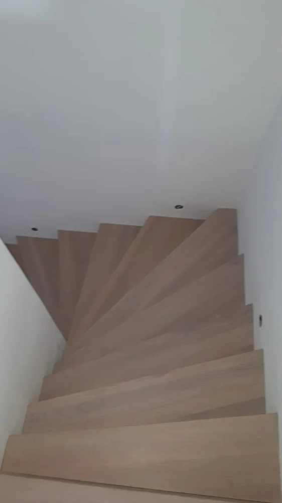tipa_referenzen_treppen_3 Hochwertige Holzarbeiten von TIPA – Ihre Tischlerei in Husum | Maßgefertigte Fenster, Türen und Treppen von TIPA aus Nordfriesland