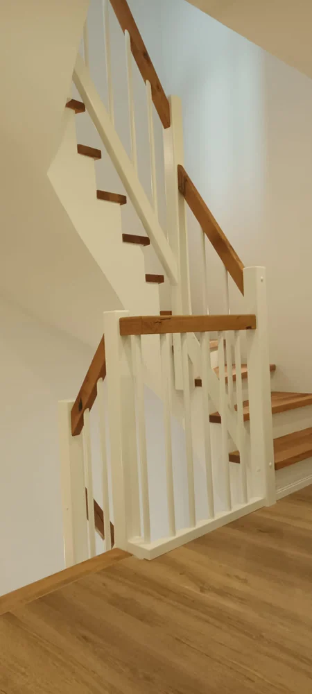 tipa_referenzen_treppen_33 Hochwertige Holzarbeiten von TIPA – Ihre Tischlerei in Husum | Maßgefertigte Fenster, Türen und Treppen von TIPA aus Nordfriesland