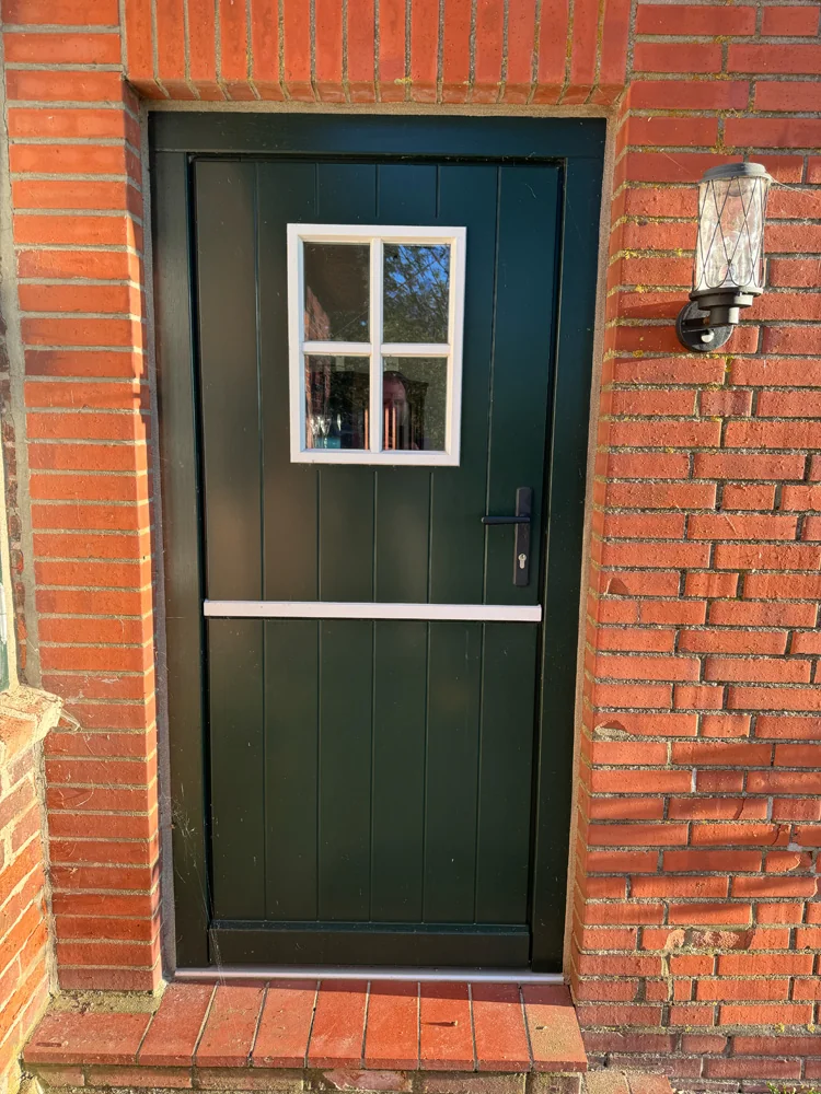 tipa_referenzen_tueren_26 Hochwertige Holzarbeiten von TIPA – Ihre Tischlerei in Husum | Maßgefertigte Fenster, Türen und Treppen von TIPA aus Nordfriesland