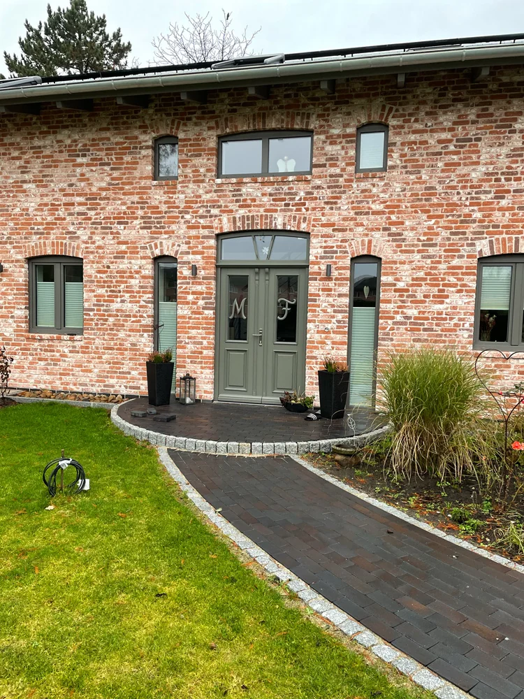 tipa_referenzen_tueren_35 Hochwertige Holzarbeiten von TIPA – Ihre Tischlerei in Husum | Maßgefertigte Fenster, Türen und Treppen von TIPA aus Nordfriesland