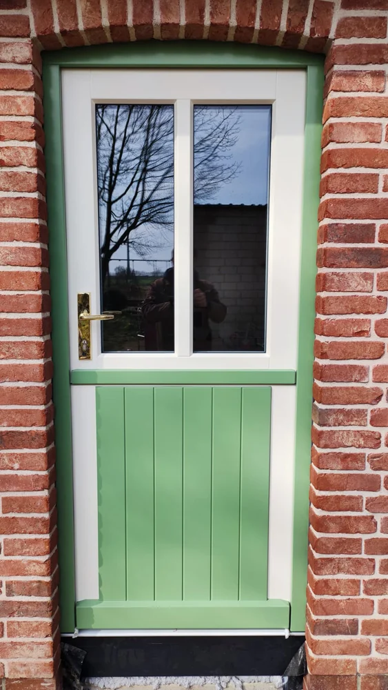 tipa_referenzen_tueren_5 Hochwertige Holzarbeiten von TIPA – Ihre Tischlerei in Husum | Maßgefertigte Fenster, Türen und Treppen von TIPA aus Nordfriesland